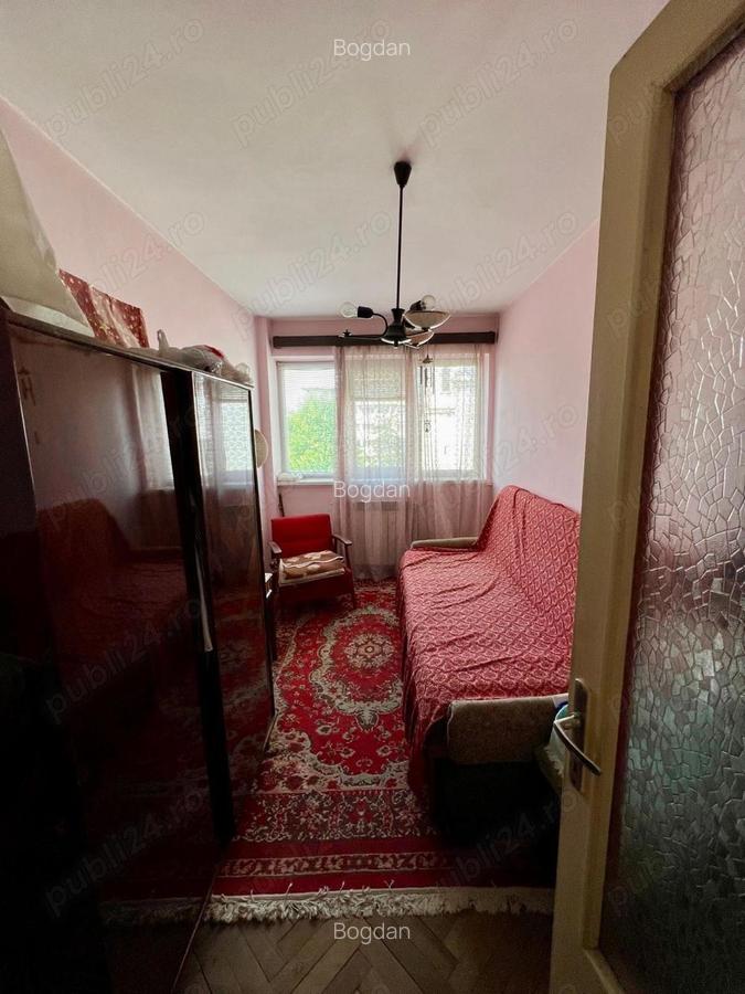 Vanzare apartament 3 camere decomandat zona Garii central (Braila) - 6