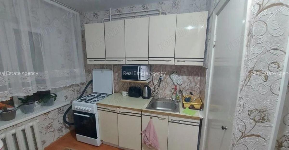 1 camera in zona Blascovici - 6