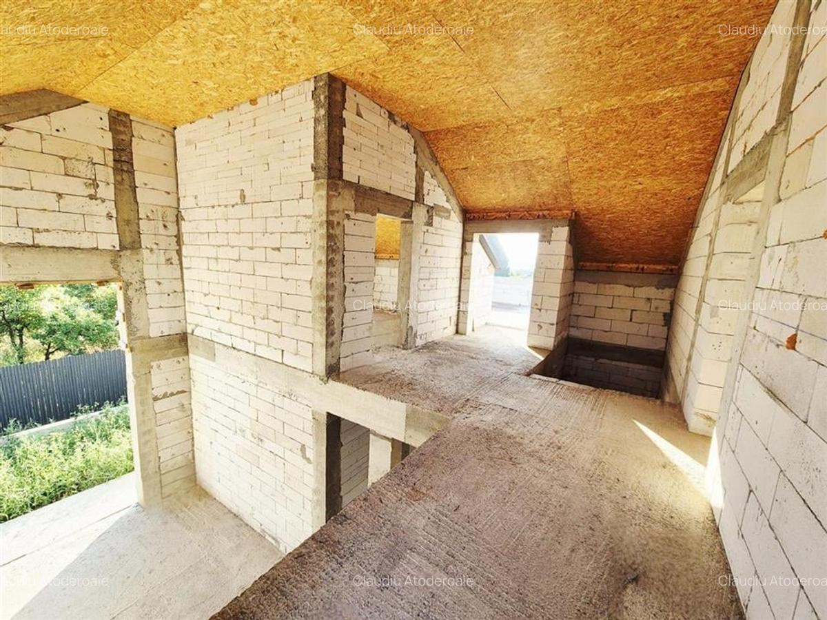Vila de vanzare cu priveliste frumoasa - 6