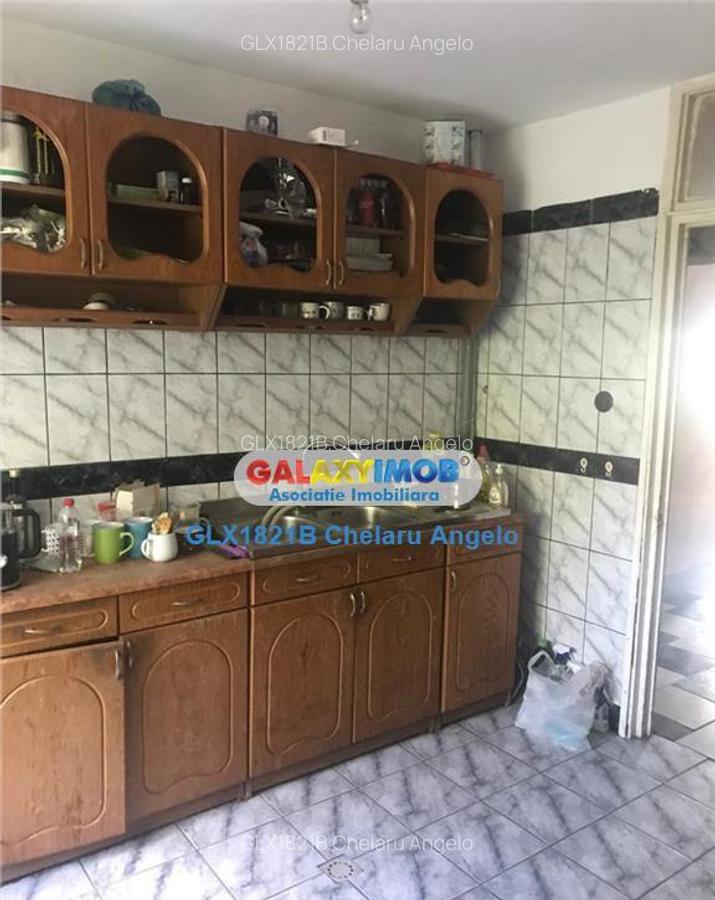 Cartierul Berceni,apartament 4 camere,decomandat,bloc izolat - 3