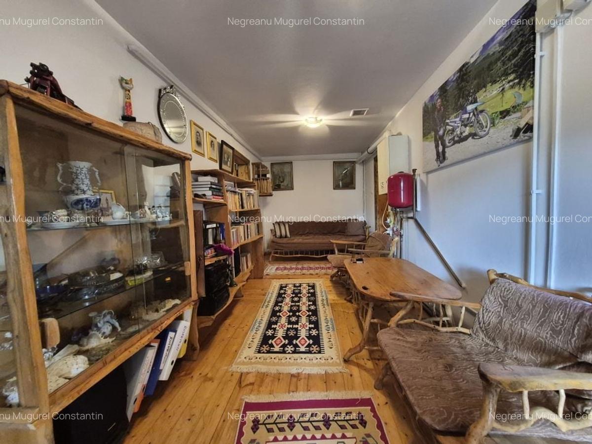Vila 4 camere + teren 818 mp central Provita de Sus (lângă școală) - 8