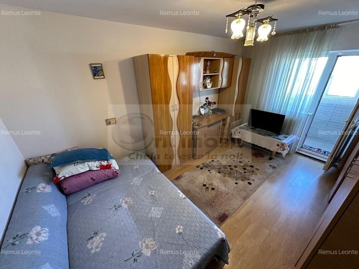 Apartament cu 2 camere, decomandat, 37.6 mp - Zimbru - 73.000 euro ! - 3