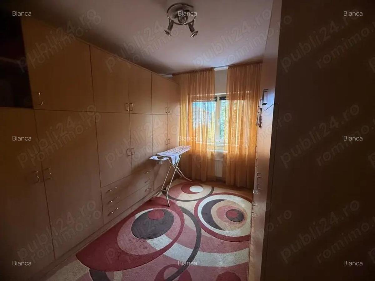 Vand apartament 3 camere decomandate in Zona Soarelui, 70 mp, et.3. - 6 Vand apartament 3 camere decomandate in Zona Soarelui, 70 mp, et.3. - 6