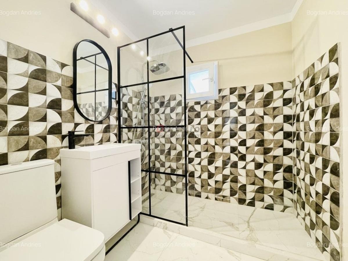 2 CAMERE Dec. RENOVAT I SPAȚIOS I Mega Mall I 62MP I 2 BAI I - 4