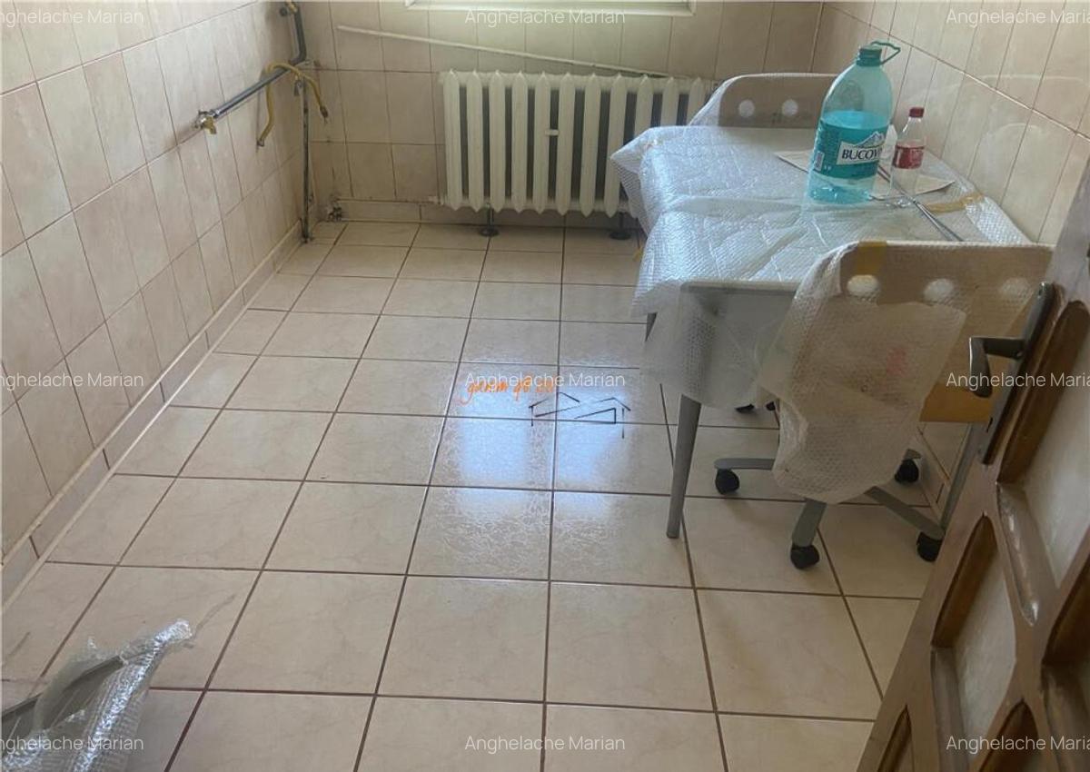Apartament 2 camere , zona Liceul Economic , 56 mp , decoman - 3