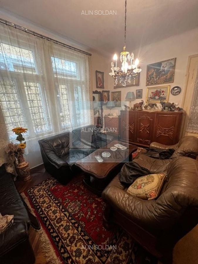 Apartament cu 3 camere decomandat în Centrul Istoric - 6