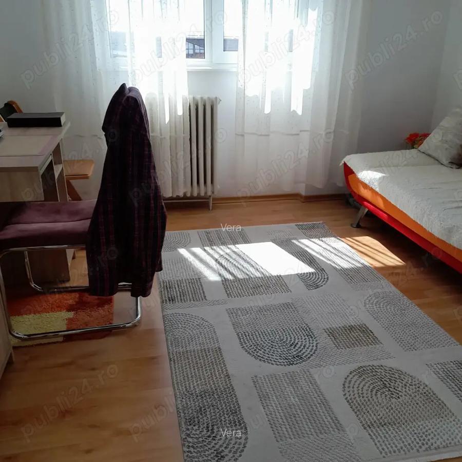 Apartament cu 3 camere decomandate - 5