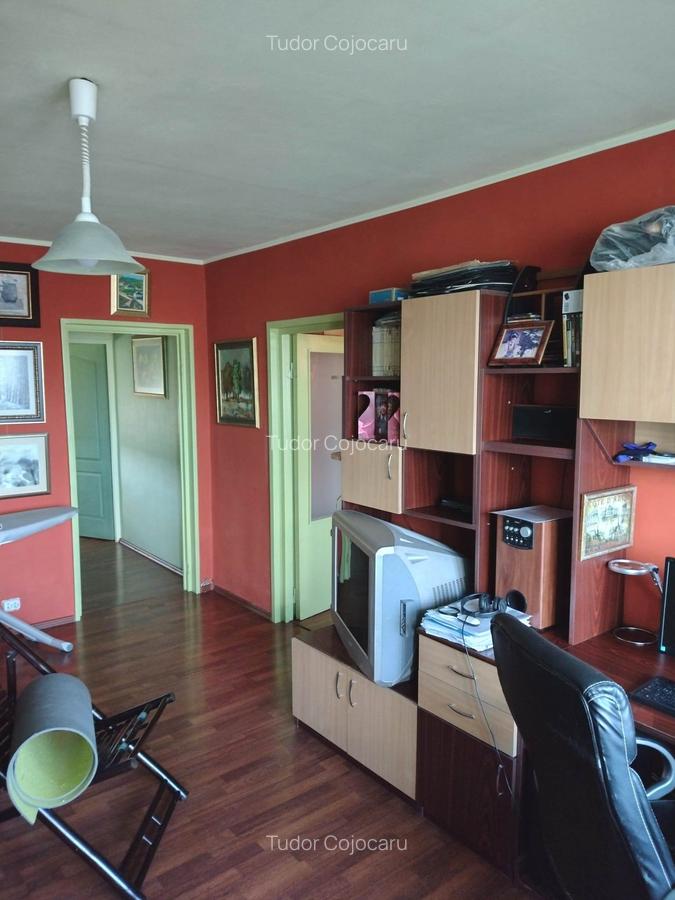 Apartament 4 camere, 2 bai, 93 mp, CT, AC, Alexandru cel Bun - 2 Apartament 4 camere, 2 bai, 93 mp, CT, AC, Alexandru cel Bun - 2