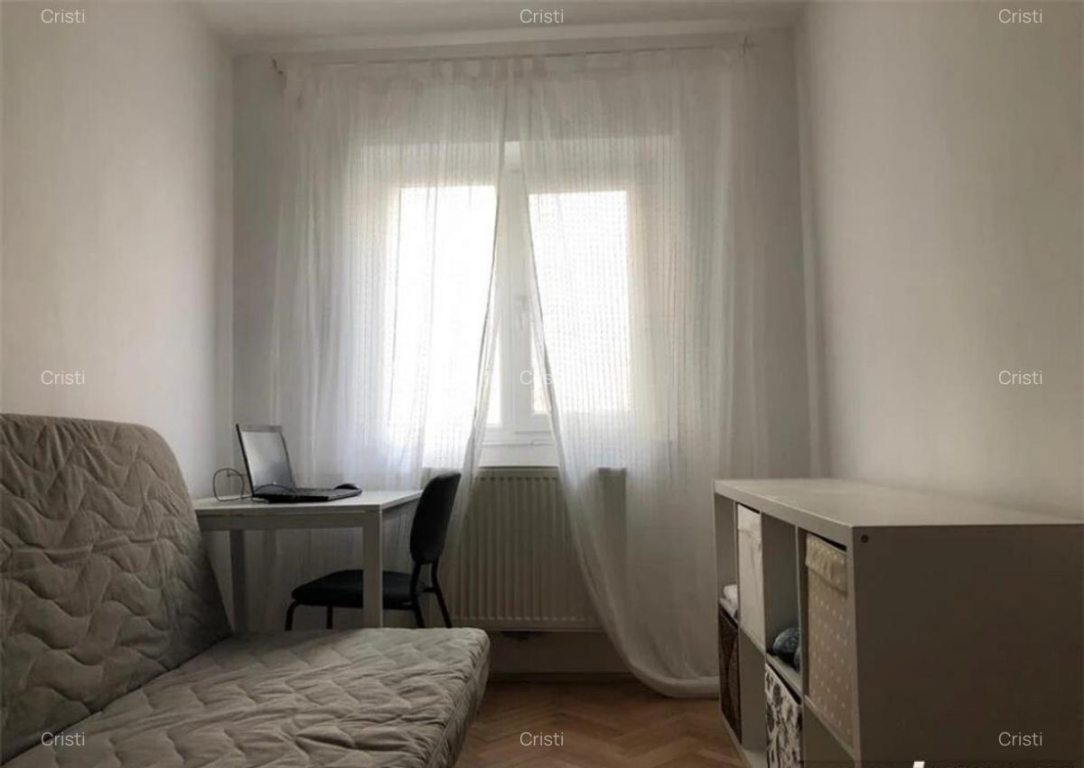 1 camera zona Sagului langa restaurant Nora - 4