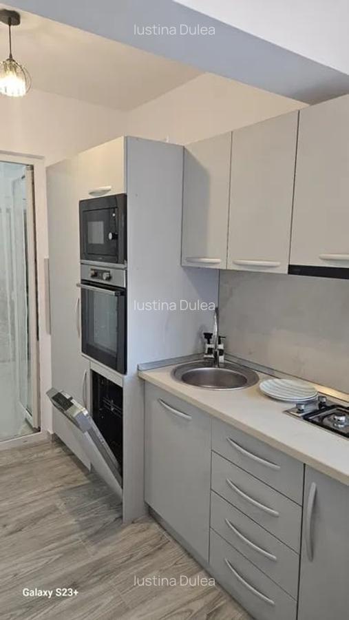 Apartament de 2 camere, decomandat si foarte spatios, Central Adress - 5