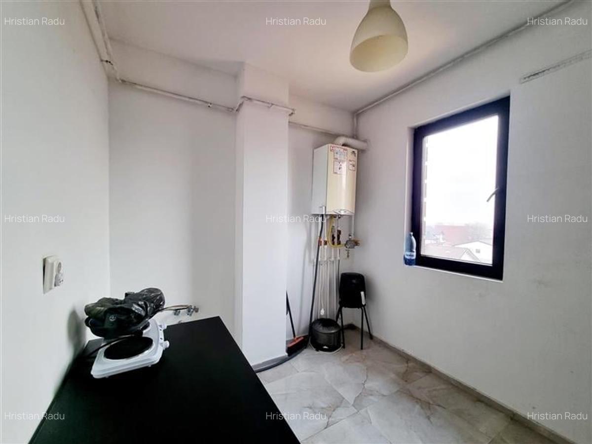 Apartament cu 3 camere semidecomandat în Bucureștii Noi - 15
