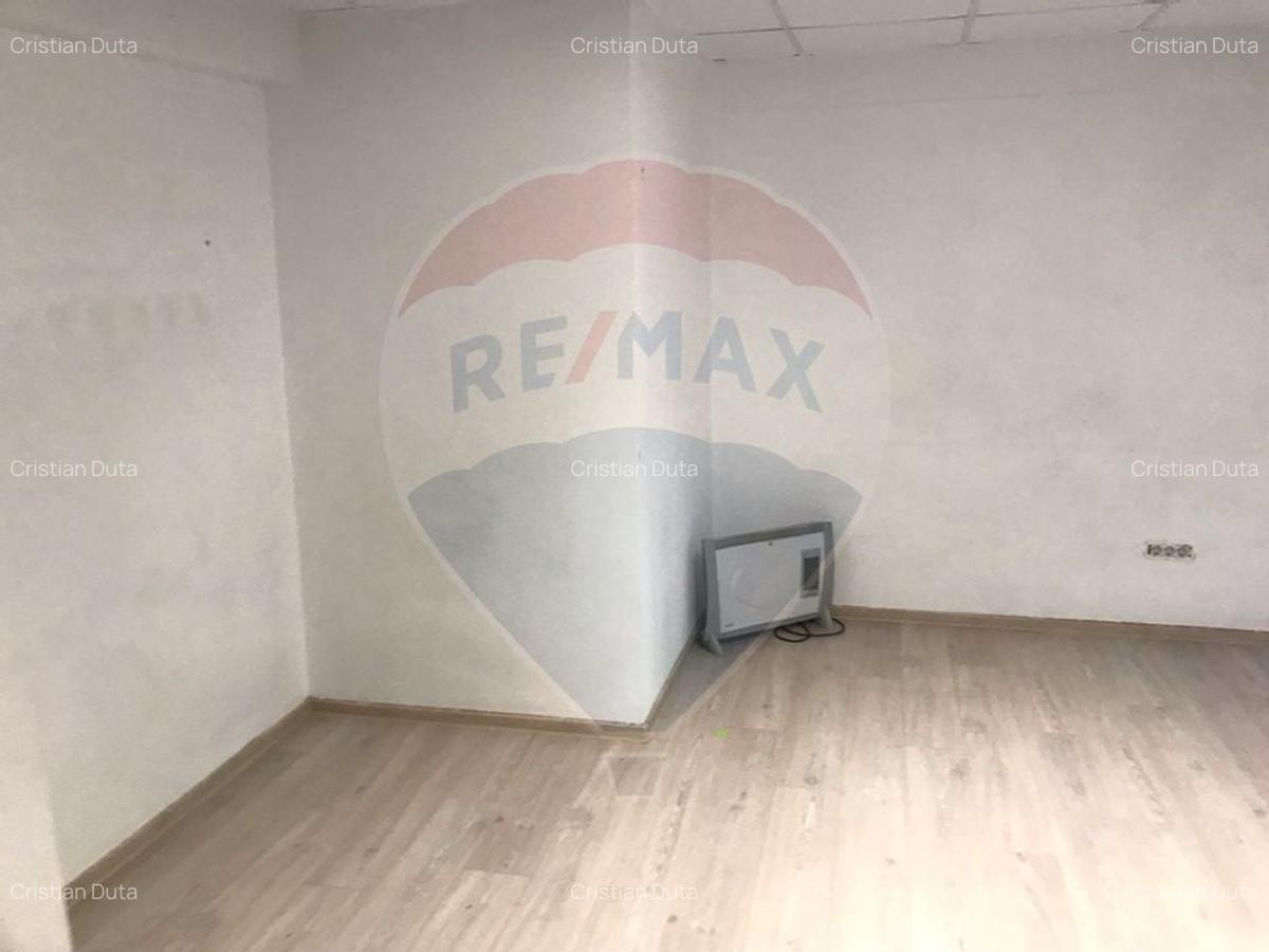 Spatiu Comercial/Birou de Inchiriat - Strada Inginerilor Tei - 3