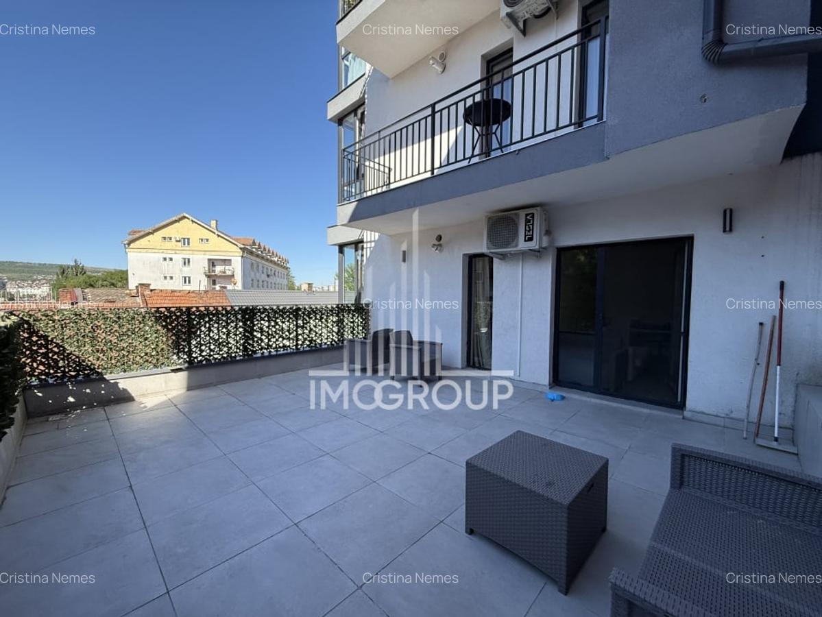 Apartament cu 3 camere | zona Semicentrala | Terasa 30 mp - 10