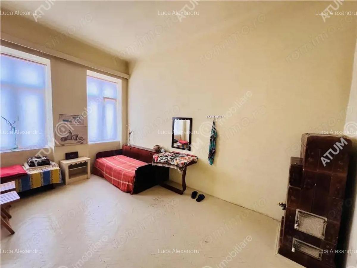 Apartament la casa cu 3 camere pivnita zona ultracentrala Sibiu - 5