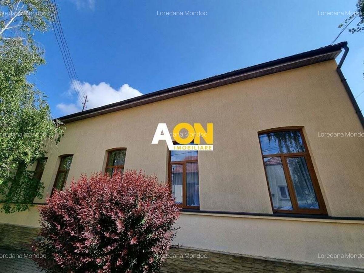 De vanzare casa 5 camere, 1200mp teren, zona ultracentrala - 1