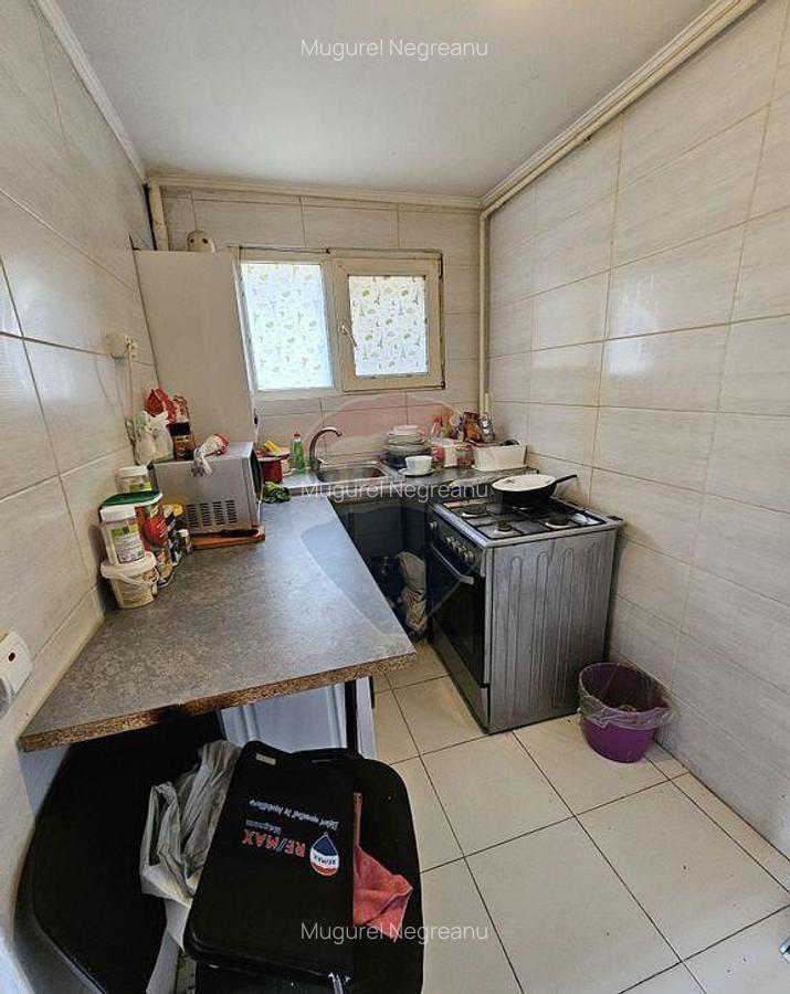 Apartament 2 camere 34 mp + loc de parcare - Zabrauti! - 11