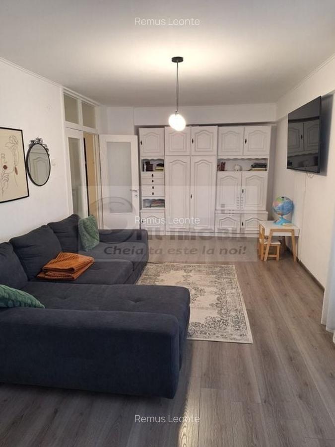 Apartament 2 cam decomandat- Bld. Poitiers- 115.000 euro - 1