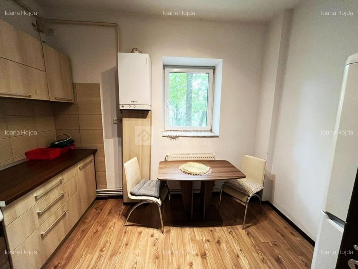 Apartament cu 2 camere decomandat, mobilat în Central - 4
