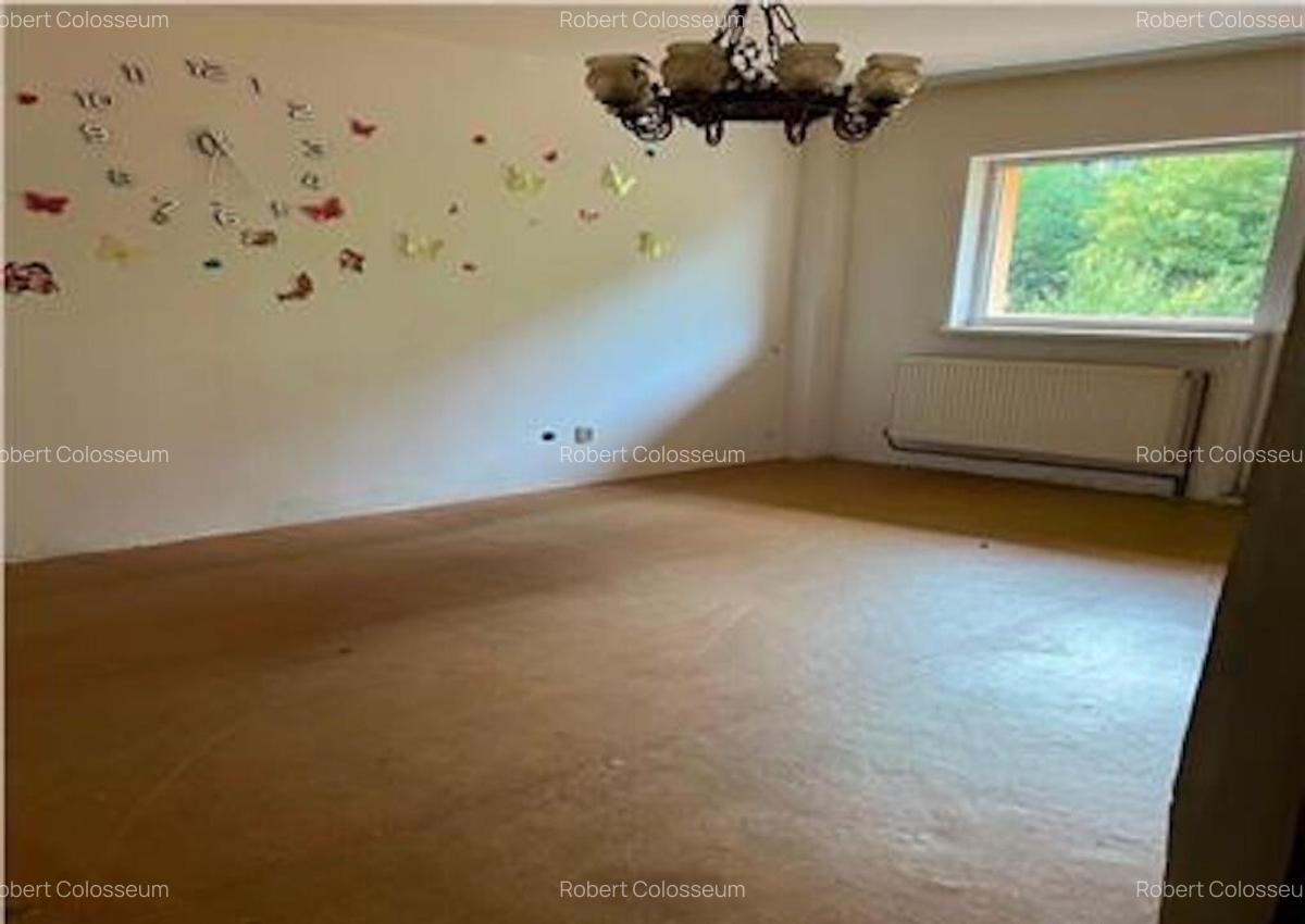 Apartament cu 4 camere, decomandat - zona Racadau - 5