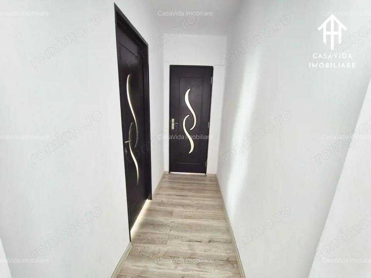 De vanzare apartament 3 camere mobilat ?i utilat, zona Unic - 10