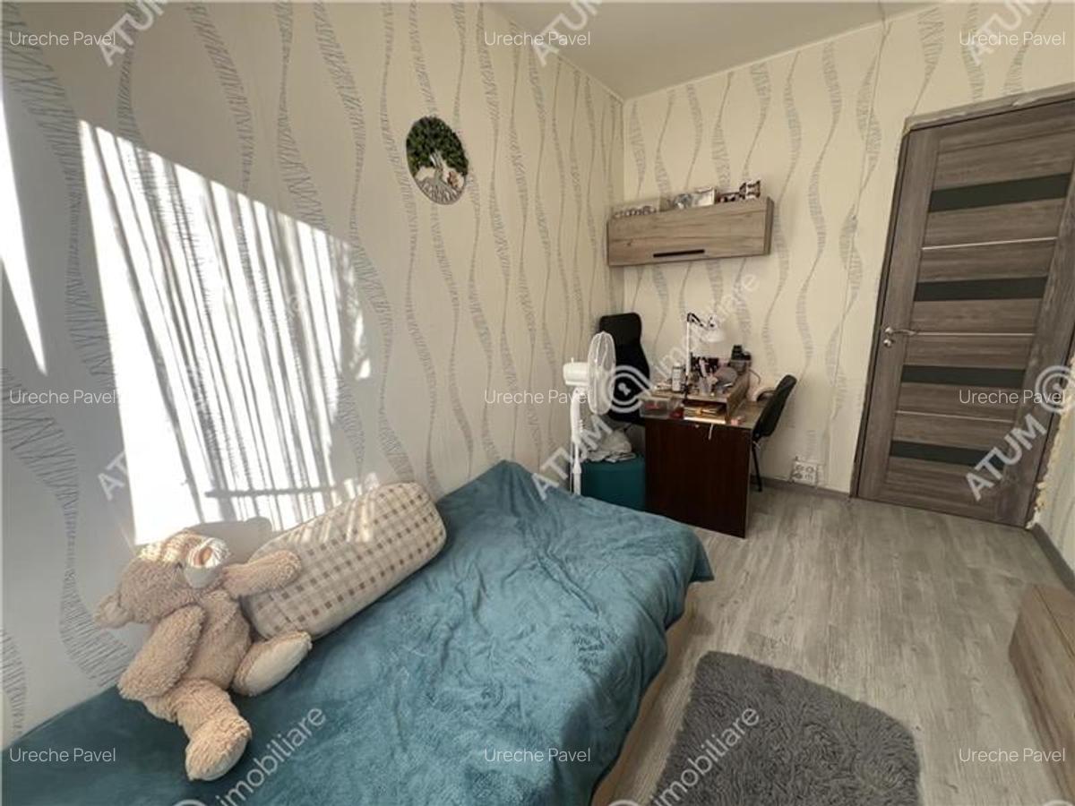 Apartament cu 3 camere decomandate si balcon etaj 2 zona Vasile Aron - 11