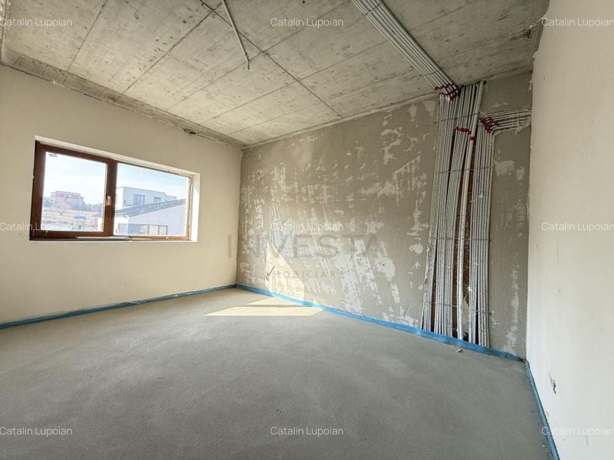 Duplex  cu suprafata utila generosa, pe o strada linistita! - 13