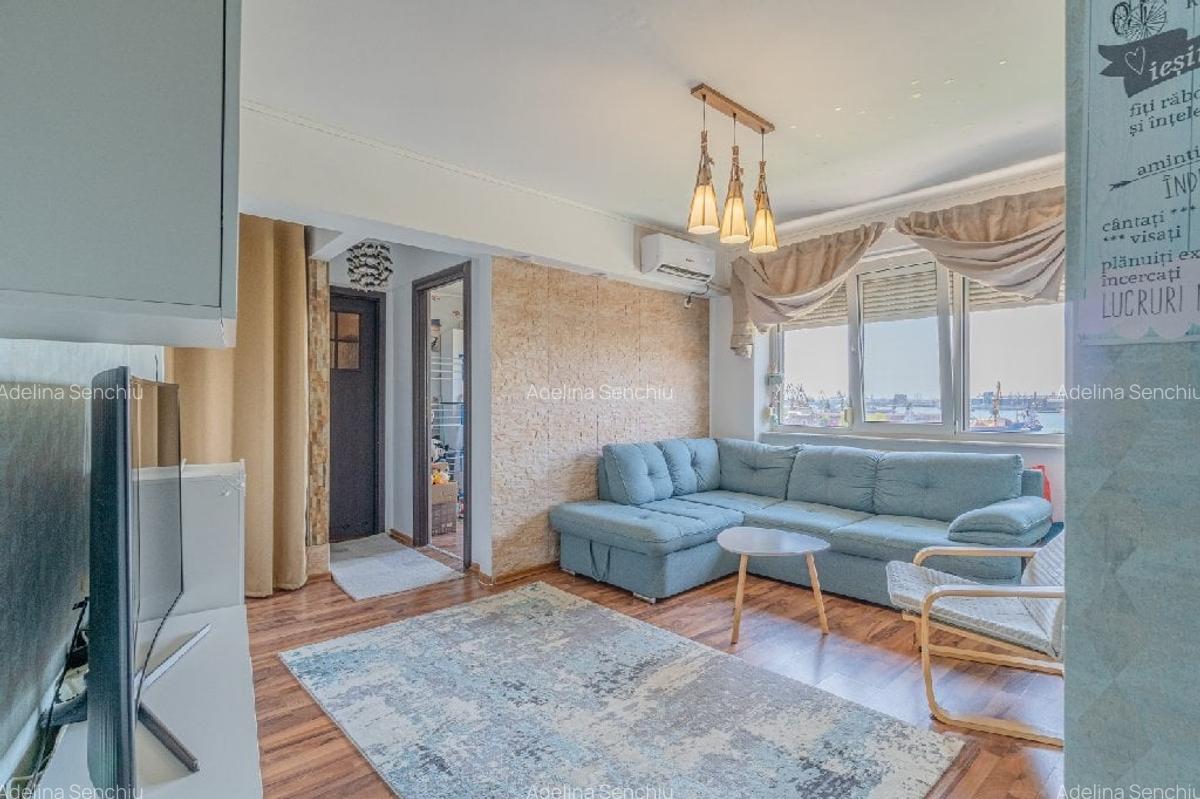 Apartament 3 camere | Piata Ovidiu | Vedere spre mare si port - 2