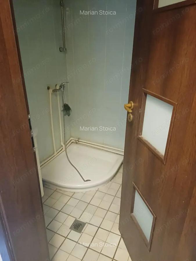 Inchiriez apartament cu 3 camere zona unirii fantani centru civic - 7
