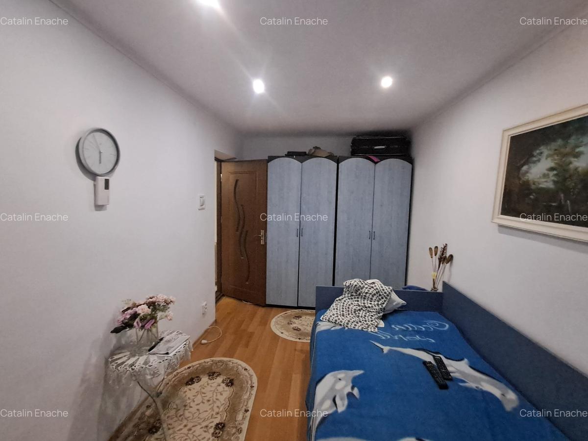 Apartament 3 camere Zona Jandarmerie - Strada Plevnei - etaj 3/3  - 65 mp - 12