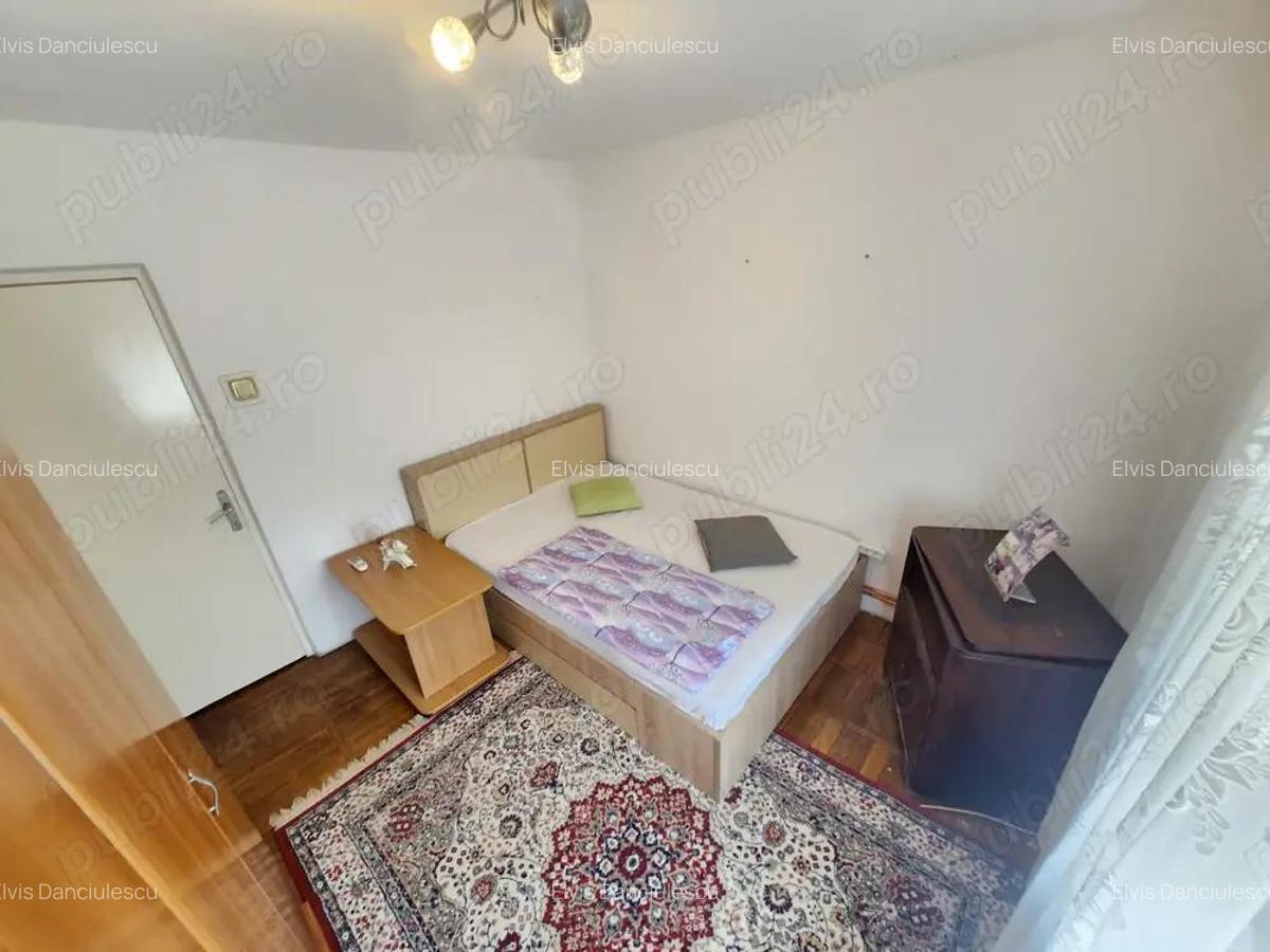 3 Cam - Spitalul Judetean-Mobilat--Utilat-Centrala -53Mp+Balcon 6Mp-95000 Euro-Negociabil - 6