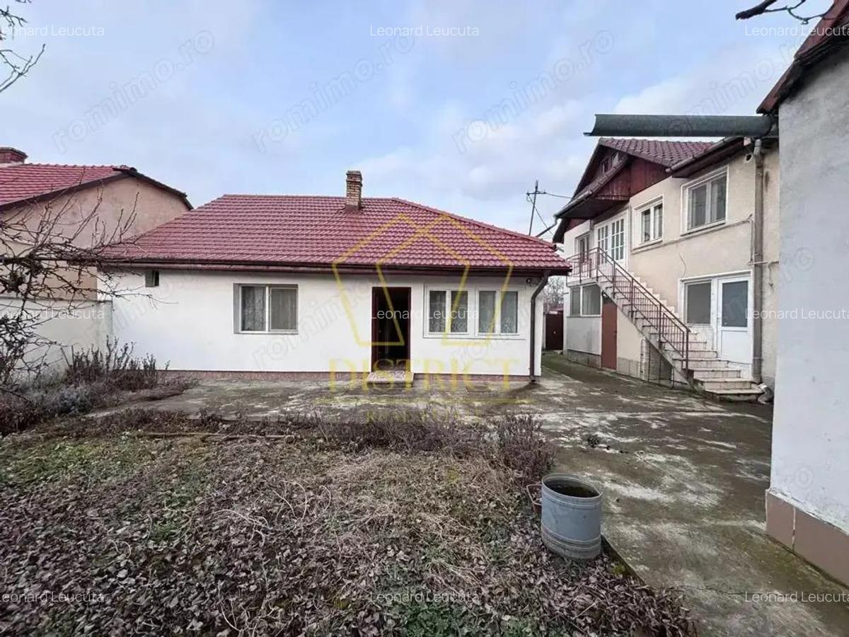 Casa individuala compusa din 3 corpuri | Ronat - 1