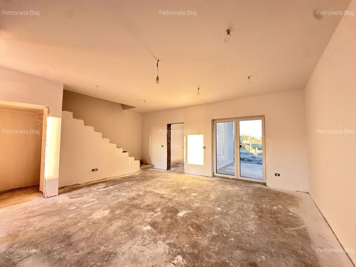 Duplex langa asfalt - LIDL - 5