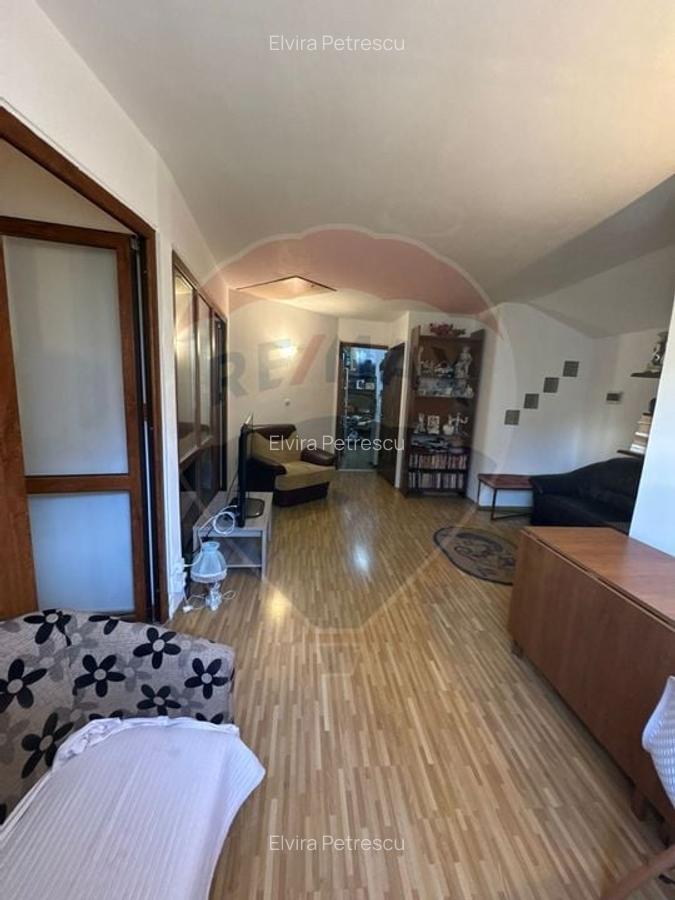 Casa / Vila cu 3 camere de vanzare in zona Central - 26