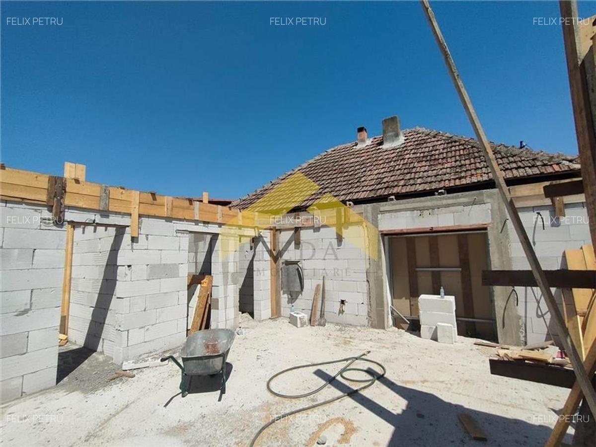Casa la sol de vanzare Zimandu Nou - 9