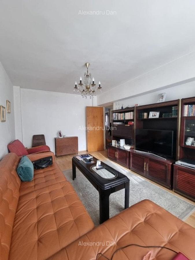 Apartament 4 camere-decomandat- Bulevardul Ferdinand / Mihai Bravu - 3