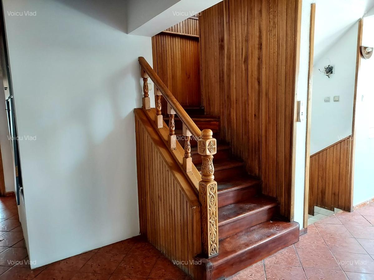 MILITARI-APUSULUI,VILA 12 CAMERE,P+2+POD,800 MP CONSTRUITI,GARAJ,CURTE 500 MP - 31
