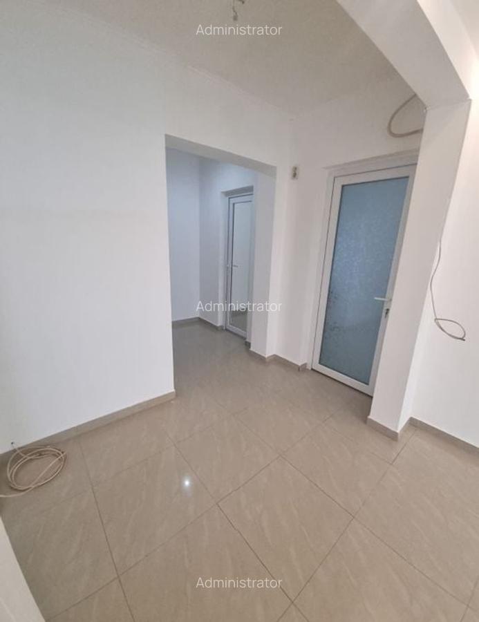 Apartament 2 camere Zona Tomis 3 - 5