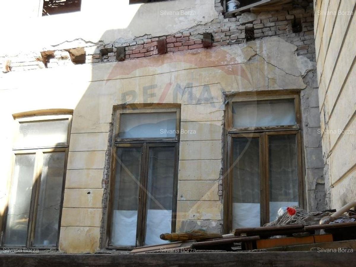 Casă cu 10 camere în Gării - 5