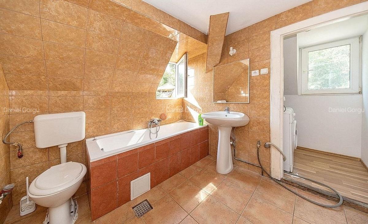 Apartament cu 3 camere decomandat în Central - 15
