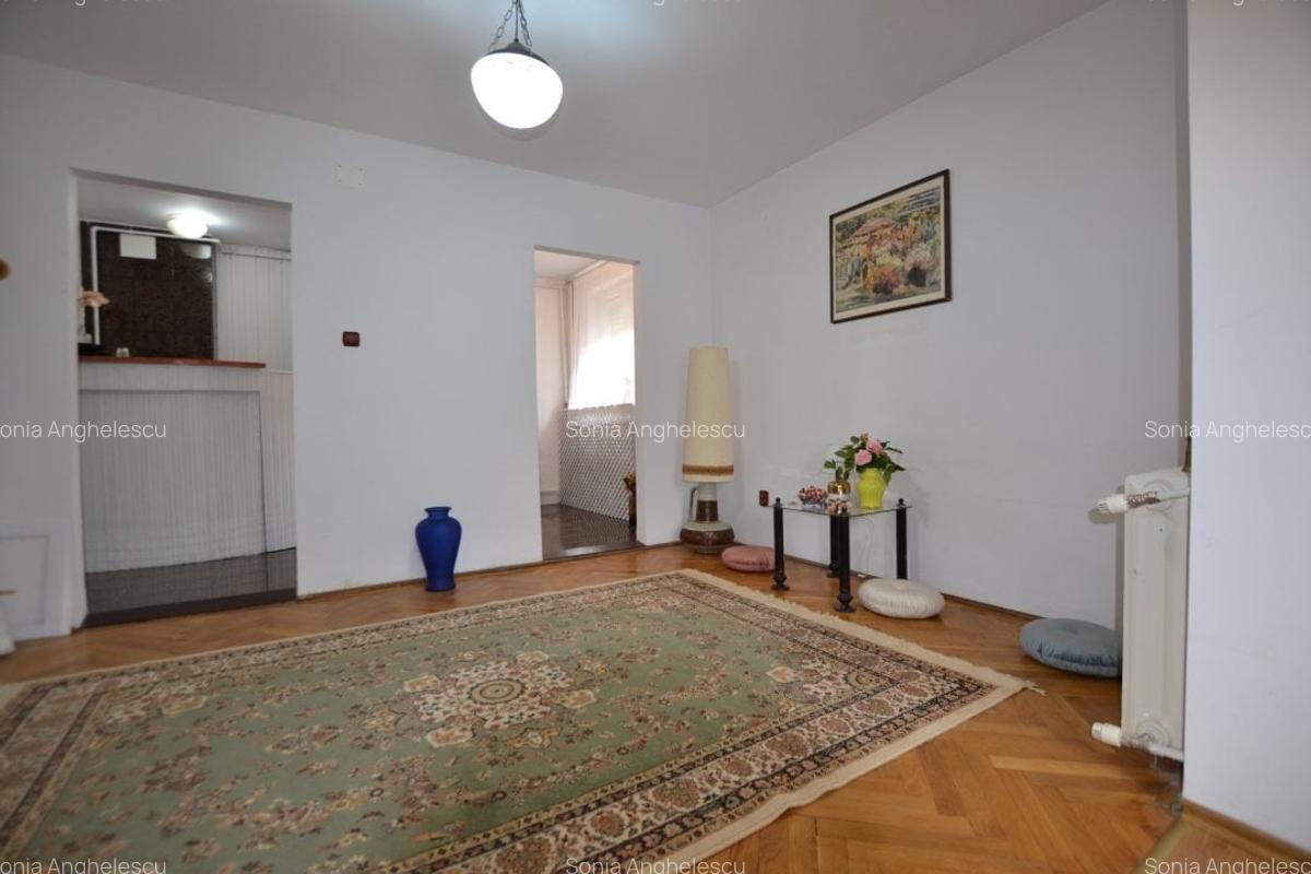 Apartament cu 2 camere decomandat în Medicină - 1