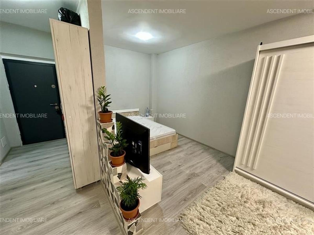 FILM&3D! Elegant,mobilat,accesorizat,totul nou,gata de mutat/inchiriat, Unirii,T - 10