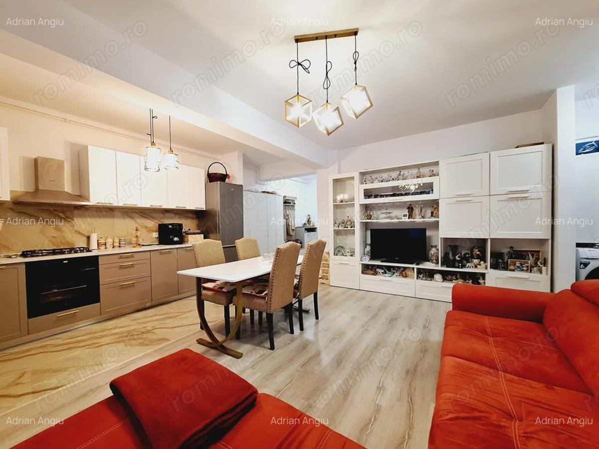 Langa benzinaria ESO. Etajul 1. Terasa de 10 mp. - 13