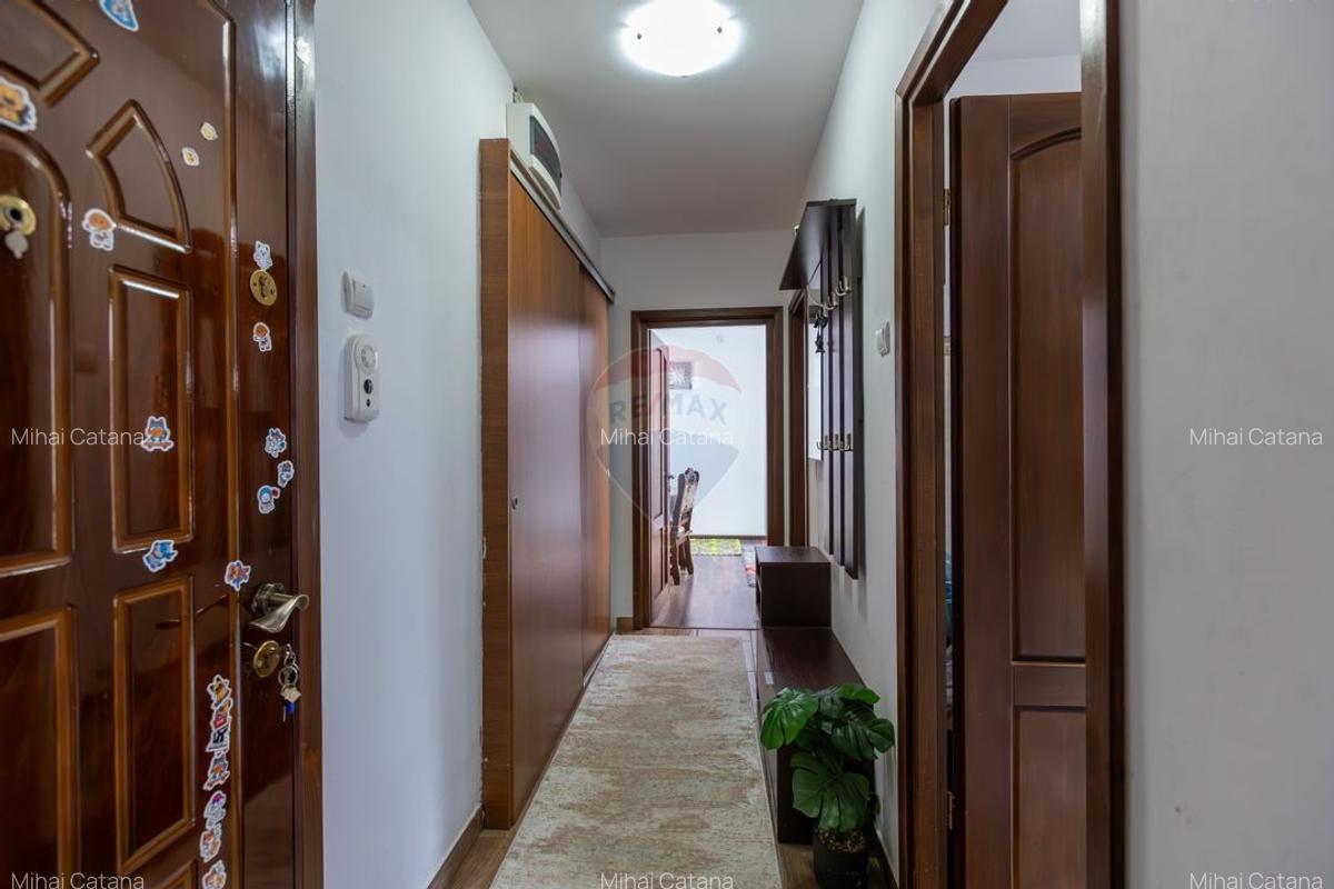 Apartament cu 3 camere semidecomandat, etajul 2, Aleea Parcului - 6