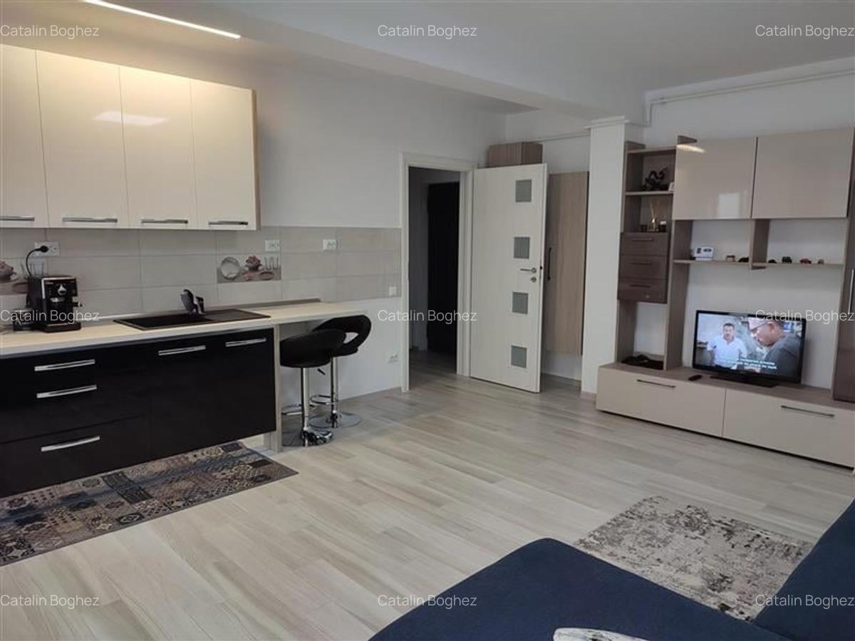 REZERVAT - GARSONIERA CU BALCON SI GRADINA PROPRIE IN TRACTORUL - 2