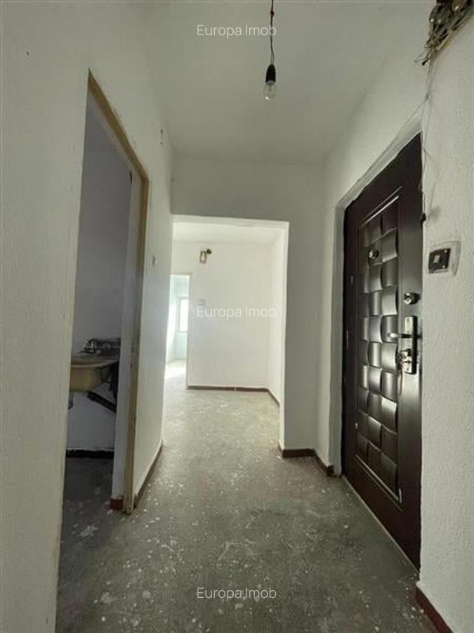 Apartament 3 camere de vanzare zona E3 -Tulcea - 4