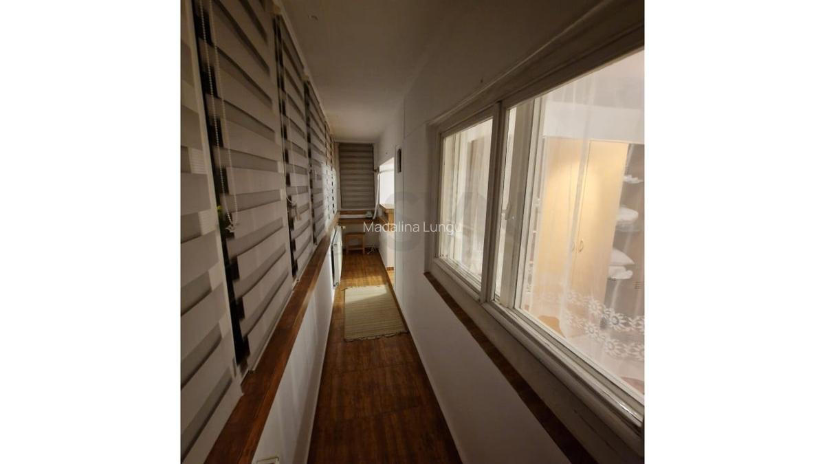 Apartament cu 3 camere semidecomandat în Titulescu - 12