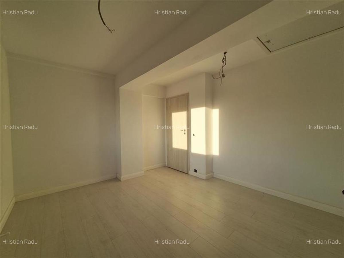Apartament cu 2 camere semidecomandat în Bucureștii Noi - 11