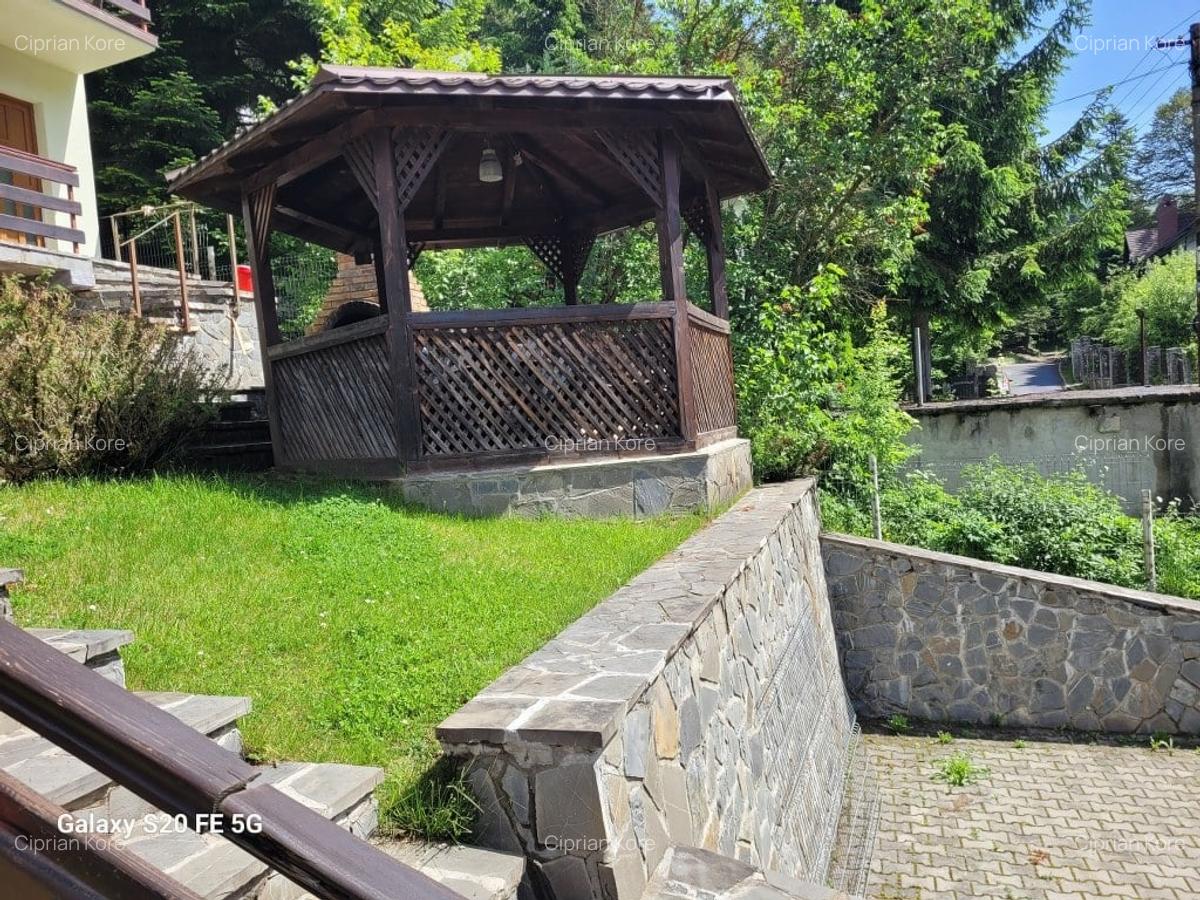 Casă cu 9 camere în Bușteni - 15