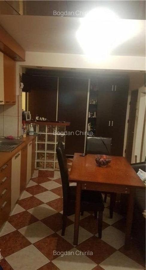 Apartament 4 camere decomandat Fizicienilor - 2