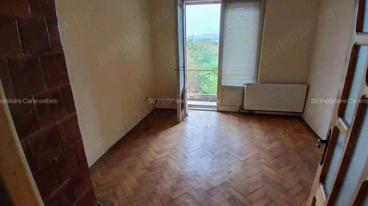 Comision 0 - Apartament cu 2 camere, zona Garii, Caransebes - 4